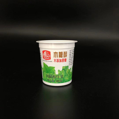Gıda sınıfı plastik bardaklar 180ml özelleştirilmiş plastik yoğurt süt içecek bardağı alüminyum folyo kapaklı